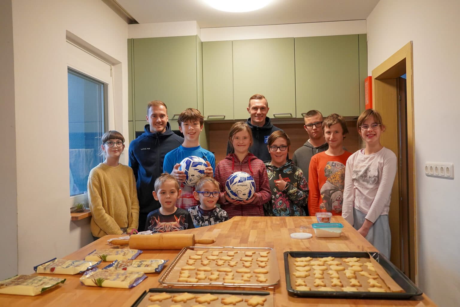 BWL - Thomas Goiginger & Simon Pirkl - Kinderdorf Kekse backen